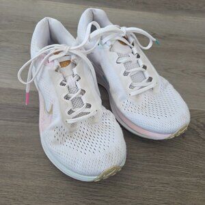 Nike Women's Air Winflo 11 Running Shoes